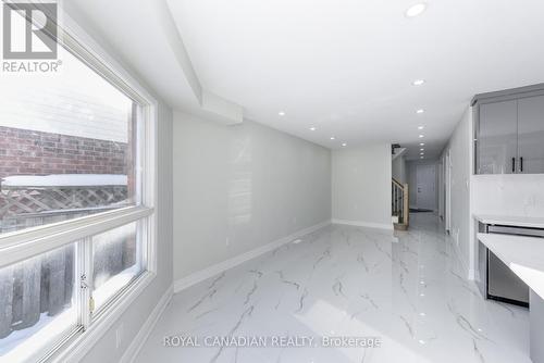 17 Trammell Lane, Brampton, ON - Indoor