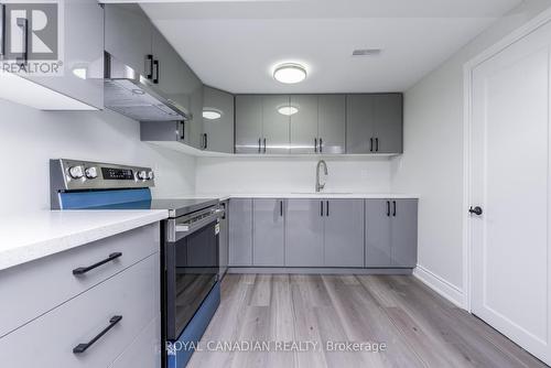 17 Trammell Lane, Brampton, ON - Indoor Photo Showing Kitchen