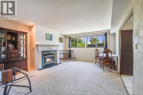 3088 Beverly Place, West Kelowna, BC - Indoor Photo Showing Living Room With Fireplace