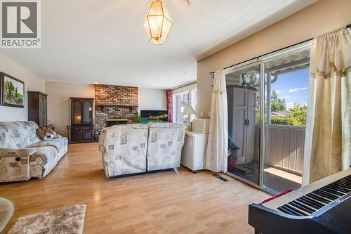 3088 Beverly Place, West Kelowna, BC - Indoor Photo Showing Living Room With Fireplace