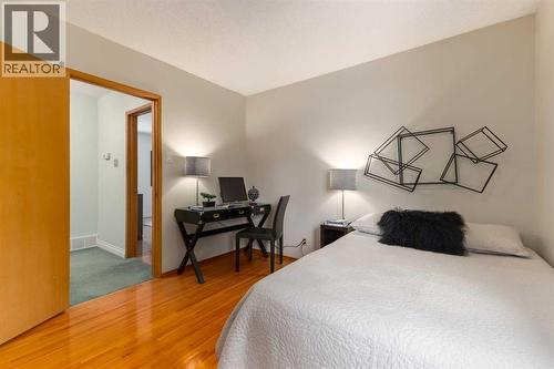 6701 Laird Court Sw, Calgary, AB - Indoor Photo Showing Bedroom