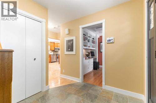 6701 Laird Court Sw, Calgary, AB - Indoor Photo Showing Other Room