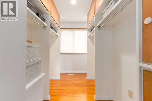 6701 Laird Court Sw, Calgary, AB - Indoor With Storage