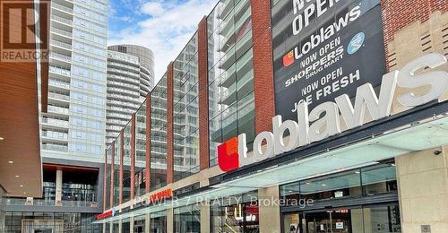 2303 - 19 Bathurst Street N, Toronto, ON - Outdoor