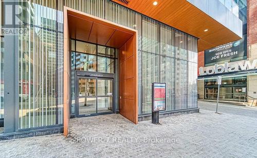 2303 - 19 Bathurst Street N, Toronto, ON - Outdoor