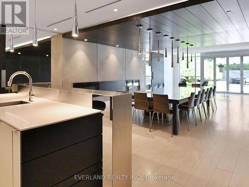 2108 - 55 Regent Park Boulevard, Toronto, ON - Indoor Photo Showing Dining Room