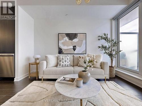 2108 - 55 Regent Park Boulevard, Toronto, ON - Indoor Photo Showing Living Room