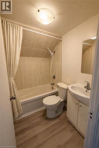44 Weber Street W, Kitchener, ON - Indoor Photo Showing Bathroom