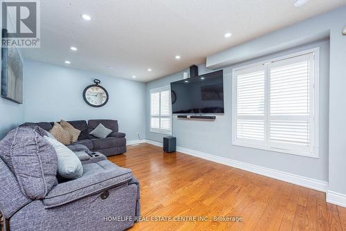108 Fairhill Avenue, Brampton, ON - Indoor Photo Showing Living Room