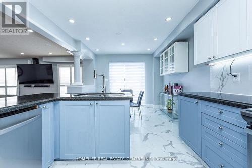 108 Fairhill Avenue, Brampton, ON - Indoor Photo Showing Kitchen With Double Sink