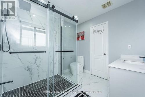 108 Fairhill Avenue, Brampton, ON - Indoor Photo Showing Bathroom