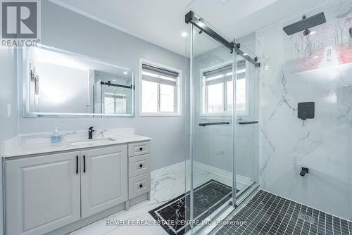 108 Fairhill Avenue, Brampton, ON - Indoor Photo Showing Bathroom