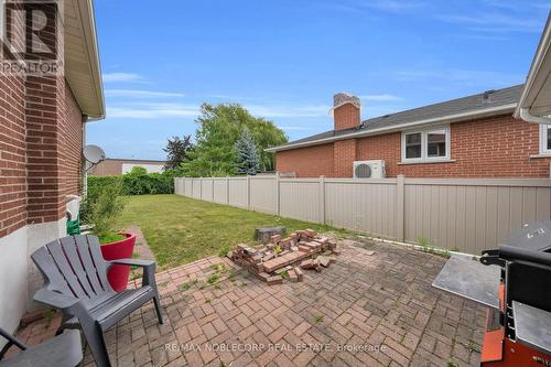 2515 Hensall Street, Mississauga, ON - Outdoor