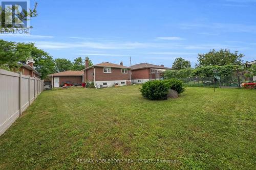 2515 Hensall Street, Mississauga, ON - Outdoor