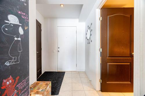 Autre - 207-3705 Av. Dupuis, Montréal (Côte-Des-Neiges/Notre-Dame-De-Grâce), QC - Indoor Photo Showing Other Room