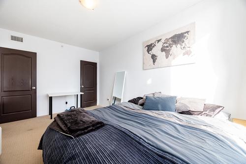 Chambre à coucher principale - 207-3705 Av. Dupuis, Montréal (Côte-Des-Neiges/Notre-Dame-De-Grâce), QC - Indoor Photo Showing Bedroom