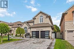 50 GRANDLEA CRESCENT  Markham, ON L3S 4A2