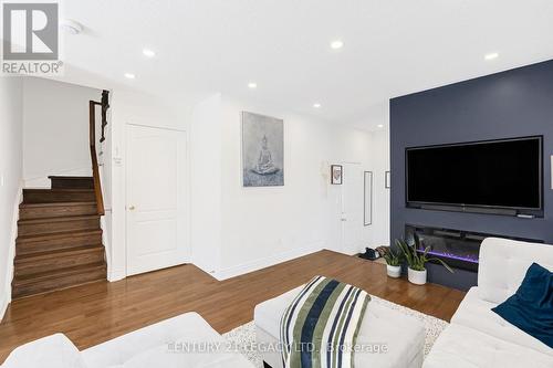 129 Sugarhill Drive, Brampton, ON - Indoor Photo Showing Living Room