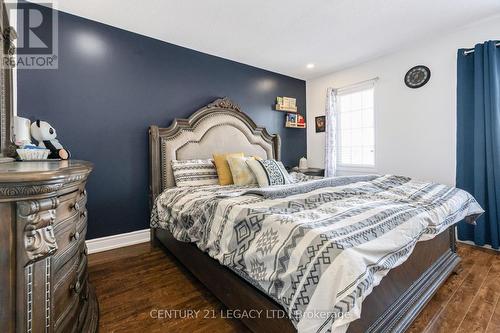 129 Sugarhill Drive, Brampton, ON - Indoor Photo Showing Bedroom
