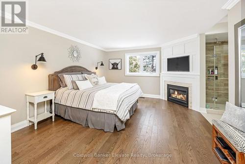 43 Newman Place, Halton Hills, ON - Indoor Photo Showing Bedroom With Fireplace