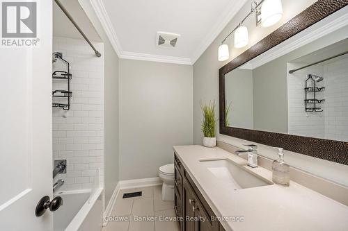 43 Newman Place, Halton Hills, ON - Indoor Photo Showing Bathroom