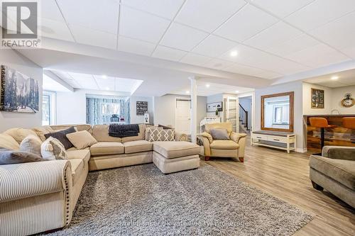 43 Newman Place, Halton Hills, ON - Indoor Photo Showing Living Room