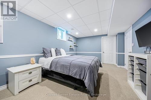 43 Newman Place, Halton Hills, ON - Indoor Photo Showing Bedroom