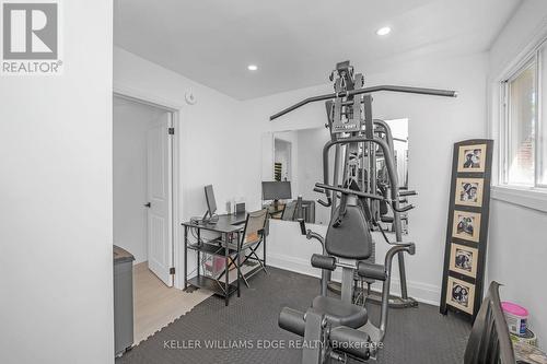 525 Britannia Avenue, Hamilton, ON - Indoor Photo Showing Gym Room
