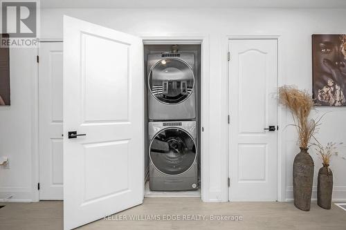 525 Britannia Avenue, Hamilton, ON - Indoor Photo Showing Laundry Room