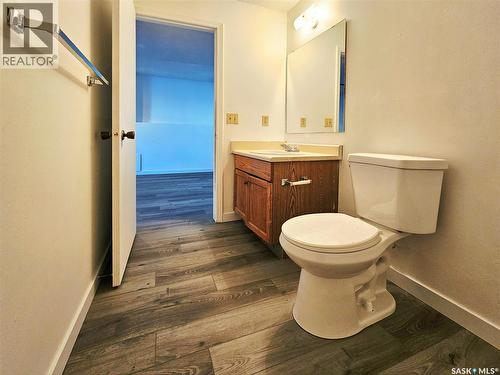 242 - 244 Wakabayashi Way, Saskatoon, SK - Indoor Photo Showing Bathroom