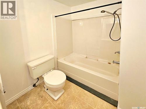 242 - 244 Wakabayashi Way, Saskatoon, SK - Indoor Photo Showing Bathroom