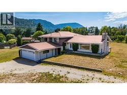 412 104th Street  Castlegar, BC V1N 3G5