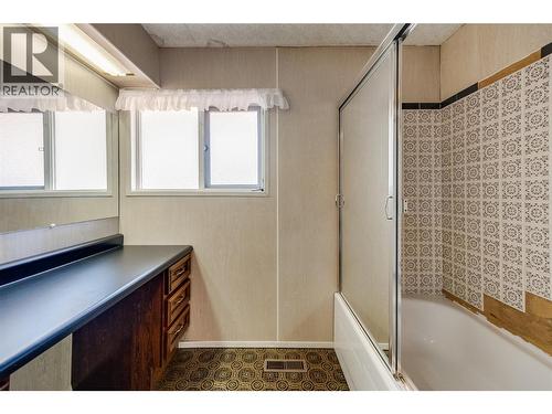 412 104Th Street, Castlegar, BC - Indoor Photo Showing Other Room