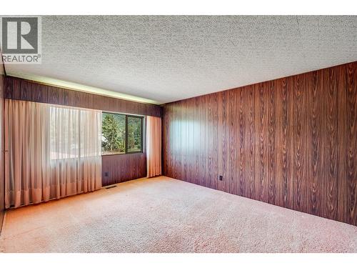 412 104Th Street, Castlegar, BC - Indoor Photo Showing Other Room