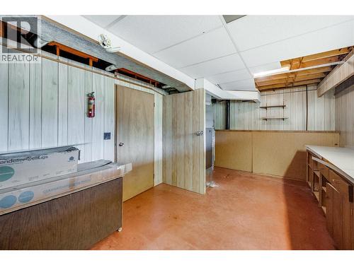 412 104Th Street, Castlegar, BC - Indoor Photo Showing Basement