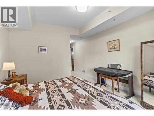 1395 Ellis Street Unit# 506, Kelowna, BC - Indoor Photo Showing Bedroom