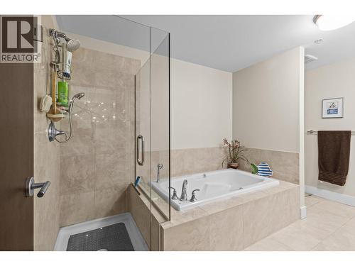 1395 Ellis Street Unit# 506, Kelowna, BC - Indoor Photo Showing Bathroom
