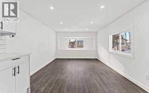 Living room - 57, 6724 17  Se, Calgary, AB 