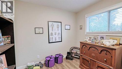 7508 7 Street Nw, Calgary, AB - Indoor Photo Showing Other Room