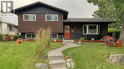 7508 7 Street NW  Calgary, AB T2K 1E7