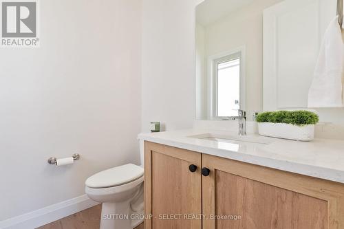 6366 Heathwoods Avenue, London South (South V), ON - Indoor Photo Showing Bathroom