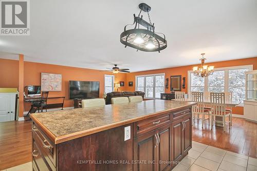 7151 Gallagher Road, Ottawa, ON - Indoor