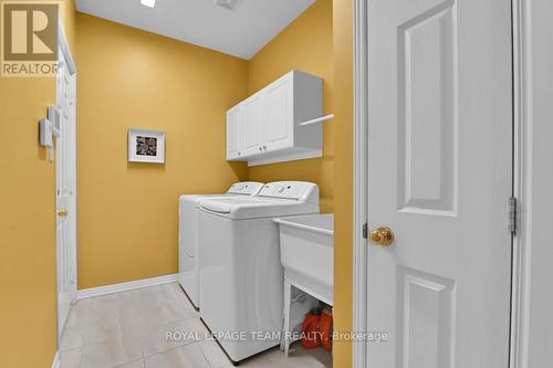 5 Wersch Lane, Ottawa, ON - Indoor Photo Showing Laundry Room