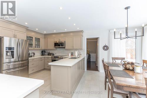 4175 Arbourfield Drive, Burlington, ON - Indoor