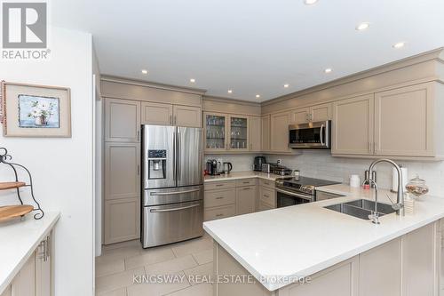 4175 Arbourfield Drive, Burlington, ON - Indoor Photo Showing Kitchen With Double Sink