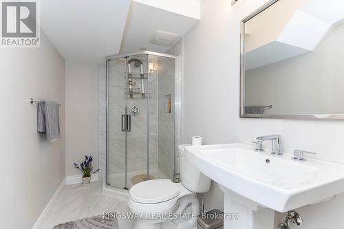 4175 Arbourfield Drive, Burlington, ON - Indoor Photo Showing Bathroom