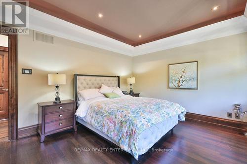 1500 Watersedge Road, Mississauga, ON - Indoor Photo Showing Bedroom