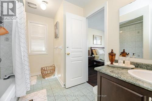 73 Gardenbrooke Trail, Brampton, ON - Indoor Photo Showing Bathroom