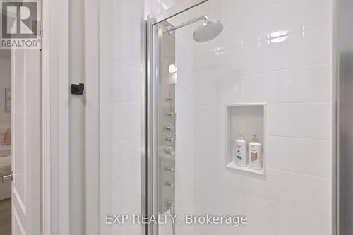 59 Lipscott Drive, Caledon, ON - Indoor Photo Showing Bathroom
