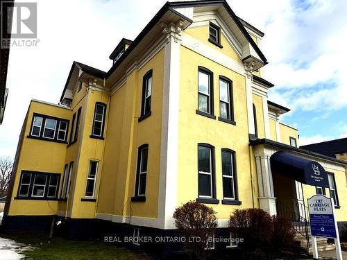 44 Weber Street W, Kitchener, ON - Outdoor